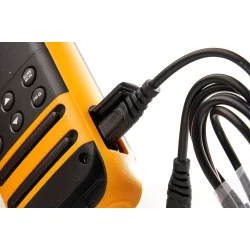 Dynascan P19 Pair of Walkies PMR-446 free use with case