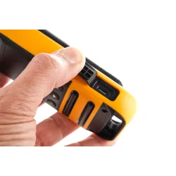 Dynascan P19 Pair of Walkies PMR-446 free use with case