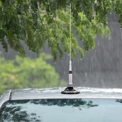 PNI-UF400 UHF Mobilantenn med magnetfeste