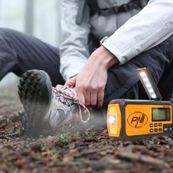Ekspedisjonsradio Portable radio PNI DYN300, with dynamo, solar charge, flashlight, powerbank 4000 